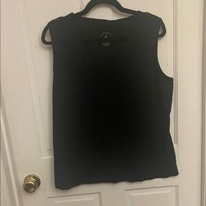 Chic Black Sleeveless Tank Top